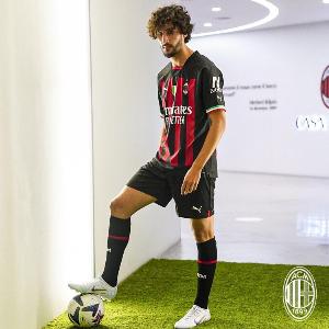 隆戈：25岁米兰中场阿德利接近加盟利雅得青年人