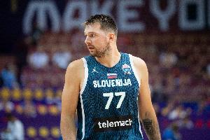 绝对单核！东契奇狂砍42分10板3断超级两双 率队进男篮欧锦赛8强