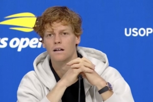 辛纳：我的打法太容易预测打算离开舒适区去改变，哪怕会输几场球