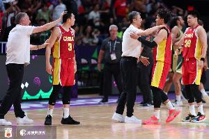 赵睿：对中国男篮充满希望 但只要球队后面打不好 肯定会有质疑声