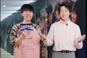 Ming采访JDG教练Clearlove：复刻一下经典小熊摊手