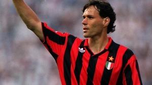 米兰前队医：大家都反对范巴斯滕手术，古利特被狗咬后和我开玩笑