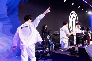 wei是对的？Jiejie第二赛段第三 Wei第三赛段第六