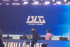 蜜月期buff续上了！Bin与Shad0w赛后两人激情相拥