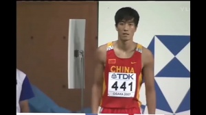 亚洲骄傲！刘翔世锦赛共斩获1金2银1铜，07年上演第9道奇迹夺金