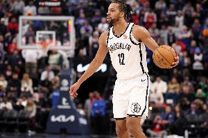 队记：前锋厄沃马与尼克斯签双向合同 双向合同三人已满员