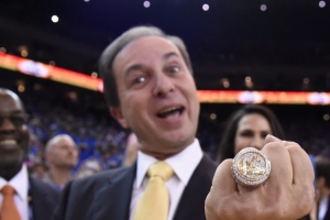 拉科布：勇士10年4冠不知还有谁能做到 目标像老巴斯那样16次总决