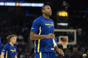 霍福德不会连续出战背靠背？勇士本赛季有15场背靠背的比赛