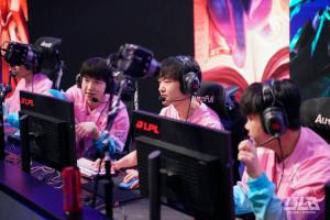 真是elk遥控打野ELK：上路那波越塔我觉得能越 但是判断错了送双杀