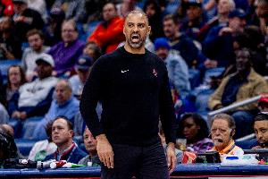 乌度卡：我们持球时间太长了 本应主动吸引包夹 创造更多空位机会