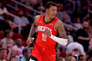 哐哐打铁！小贾巴里-史密斯14投3中 得到11分6篮板2助攻