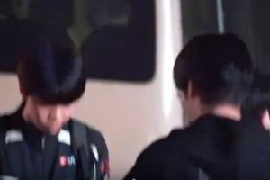 那就好好的道个别吧！Elk和ON赛后向现场粉丝鞠躬道谢