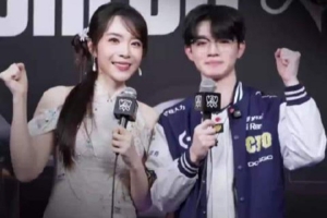 Doggo：评价Driver的舞姿， 肢体不协调但勇敢操作！