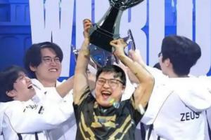 爆了！Uzi：决赛偷奖杯？我都不用偷包有我举杯的那一幕