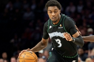 麦丹：华子缺阵我没有额外进攻压力 防守给我什么我就拿什么