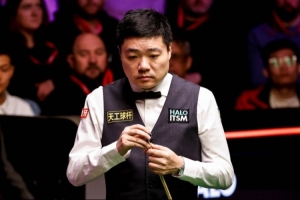 丁俊晖尝试冲击147，可惜错失倒数第二颗高难度红球