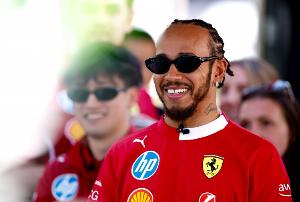 年薪6000万！ESPN：40岁汉密尔顿合同明年到期，法拉利预计不续约