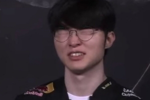 Doran、Faker看Oner wink时候的表情：难受 难绷 顶不住