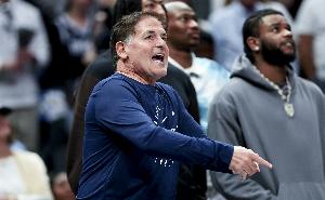 TA：库班过去几个月多次警告杜蒙 称哈里森将球队引向错误的方向