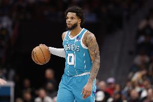 攻防都还是稳！布里奇斯20中9&三分8中3拿25分 另有5板2助1断2帽