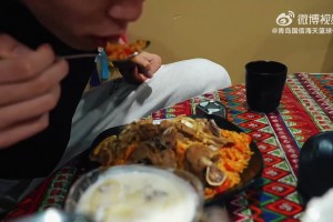 瀚森赴美日记再更新！前往篮网试训，还吃到了新疆美食！很满足！