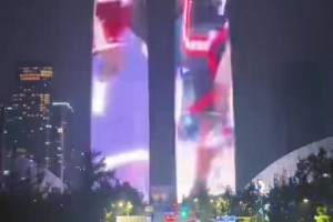 排面拉满！成都双子塔致敬詹姆斯 人气也确实火爆