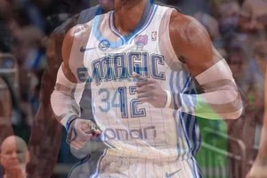 霍华德和字母哥，谁身体素质更好？杨毅：不好说，字母哥技术更好