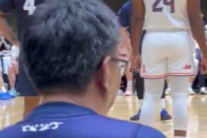 同时看到穿着上海球衣的张镇麟和怀特塞德，有种恍惚的感觉