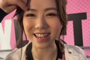 香港行那一天邓紫棋才是真正的球王，笑起来好甜