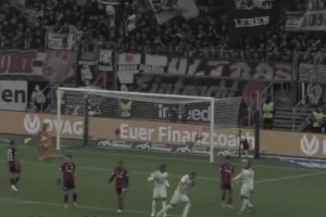 黄金射术！看台视角看凯恩此前的地面加塞球！